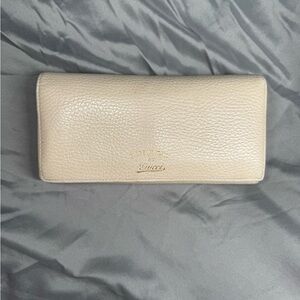 Gucci Vintage Bone Leather Wallet